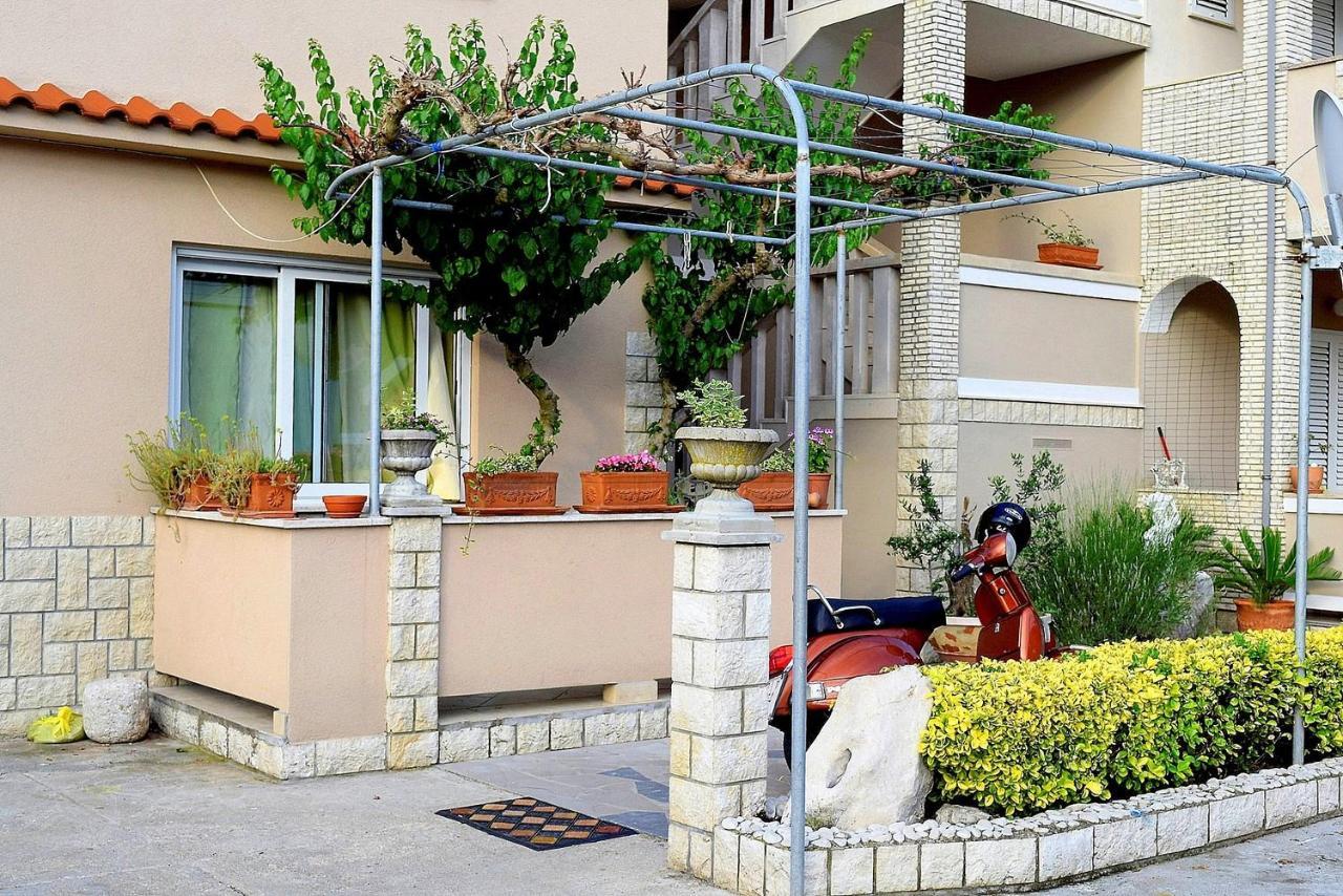 Zoro Apartments Palit Exterior foto